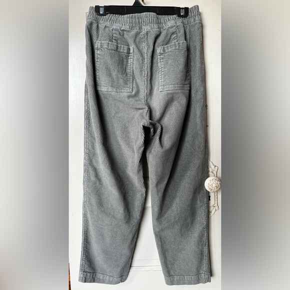 Gap Corduroy Pants - relaxed fit (M) - Picture 2 of 7